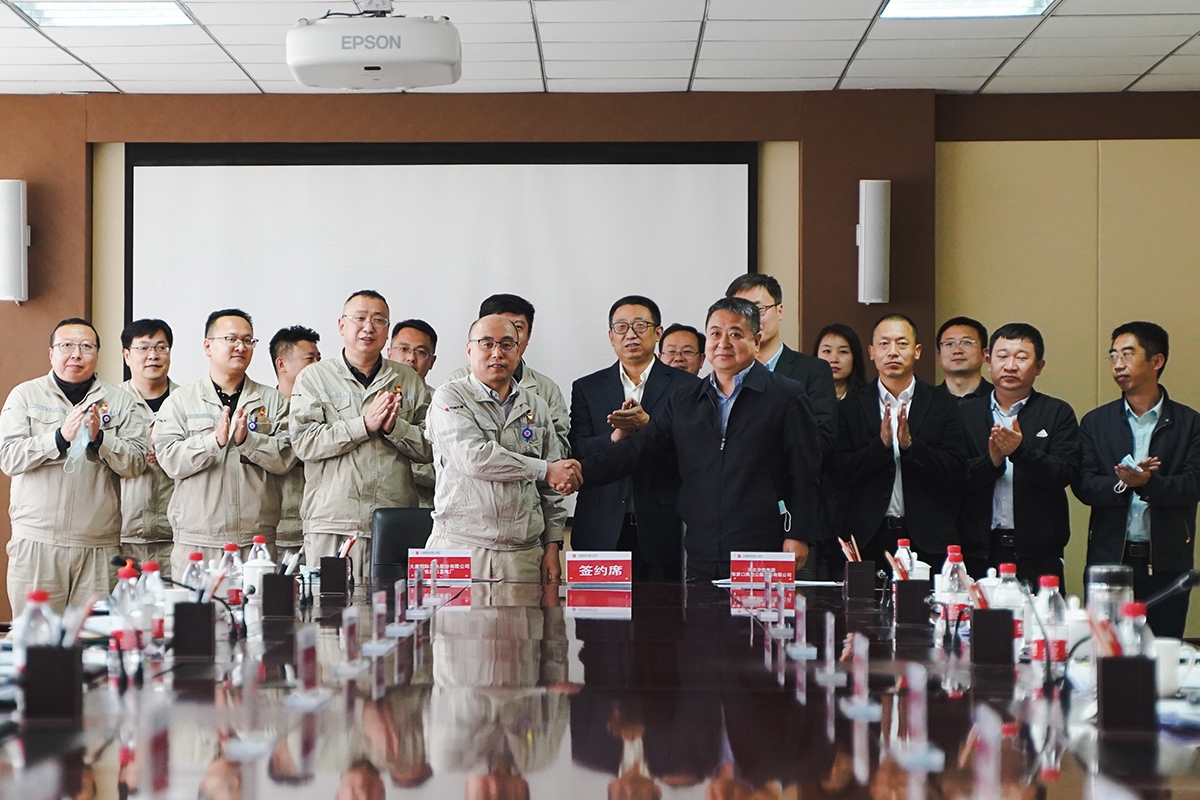 張家口高發(fā)展公司同張家口發(fā)電廠簽署戰(zhàn)略合作協議02.jpg